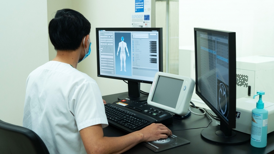 Bệnh viện 2.350 tỷ, tích hợp công nghệ AI chính thức hoạt động tại Cần Thơ